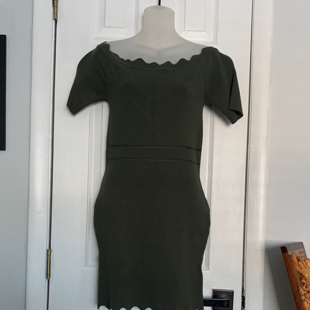 Love Tree Scalloped Hem Olive Dress